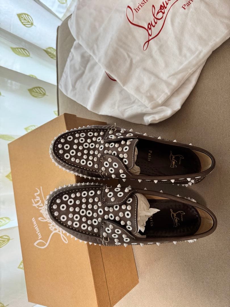 Christian Louboutin スタッズ付きスニーカー