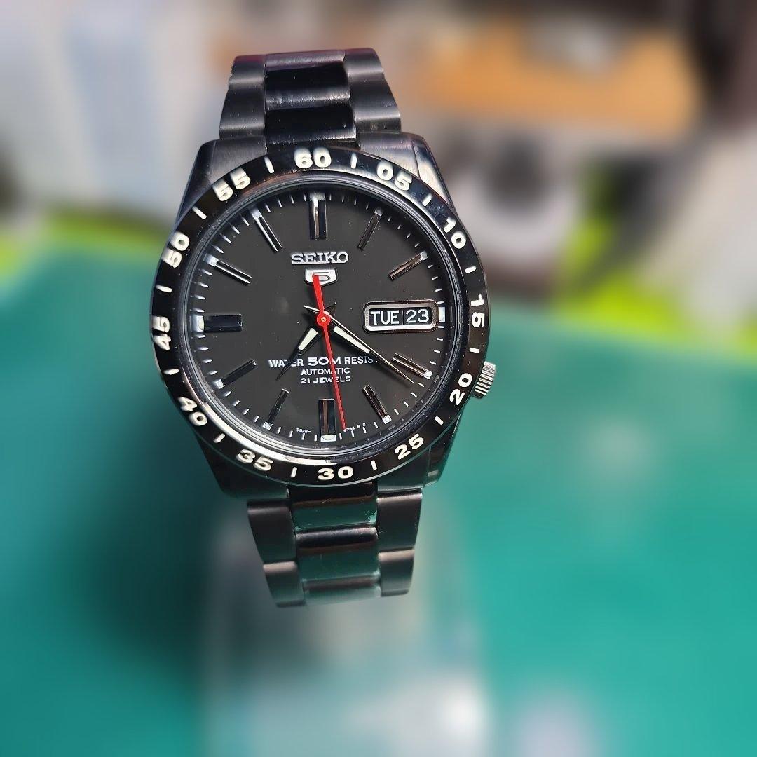 SEIKO5 スポーツ 黒い稲妻 自動巻 裏蓋スケルトン