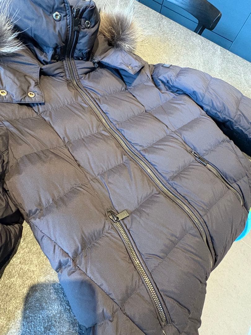 TATRAS ファー付きロングダウンジャケット