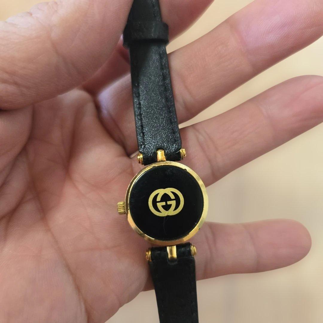 GUCCI アナログ腕時計 ブラック/ゴールド