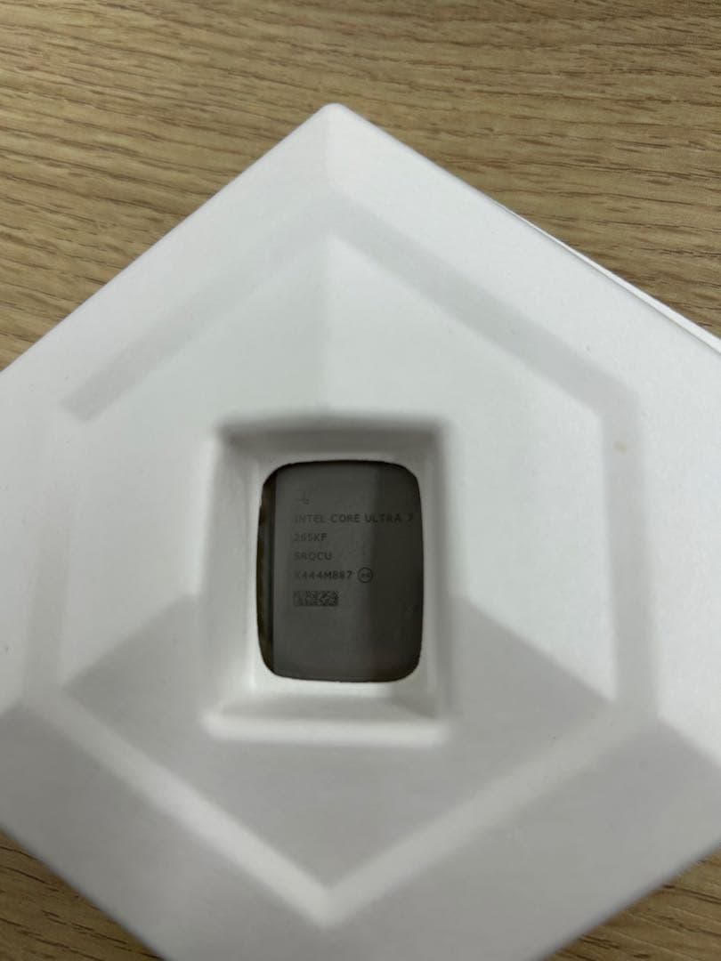 Intel Core ultra7 265K 箱無し