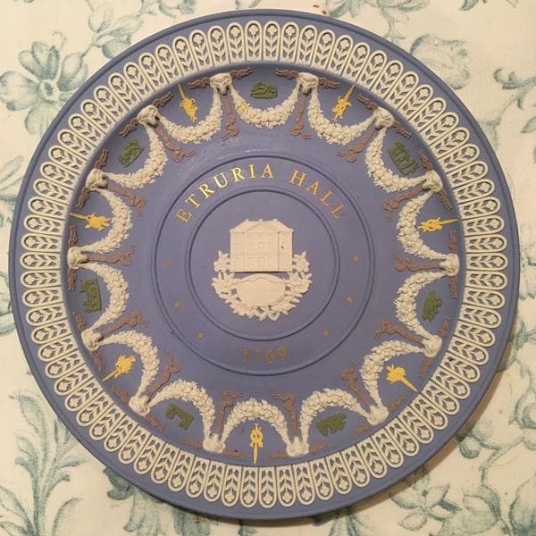  5色使いの珍しいジャスパー プレート　飾り皿　英国製