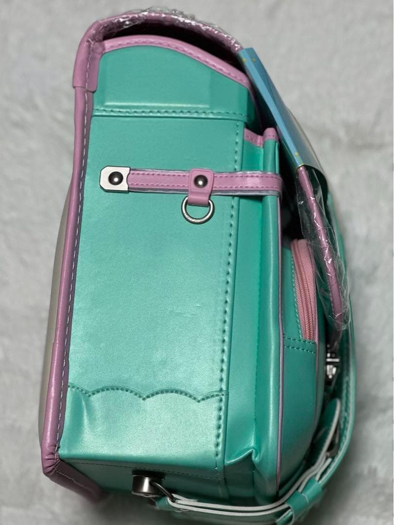 新品未使用✨ランドセル　軽量　ラン活　高級合皮 　エメラルドグリーン　バイカラー