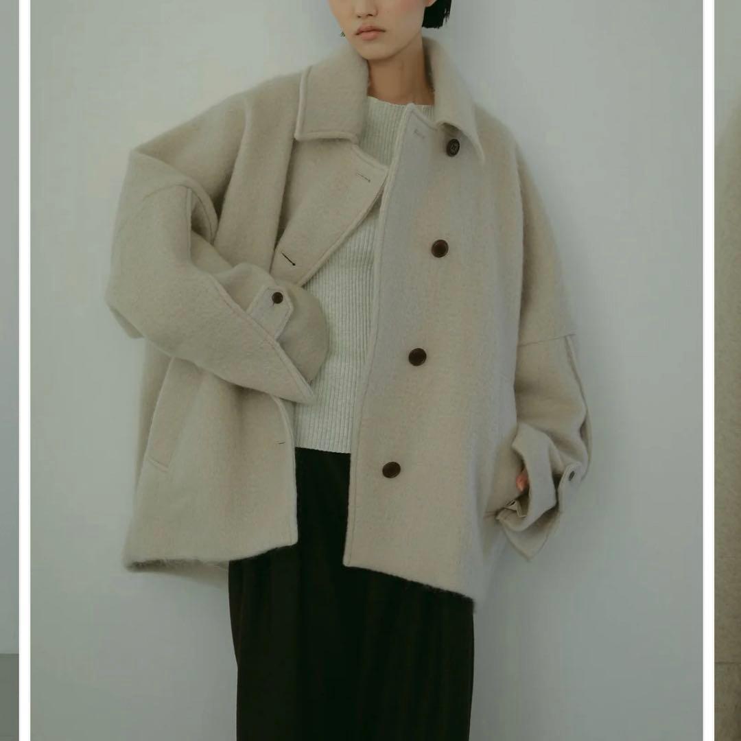 CASA FLINE ベージュ ダブルブレストコート