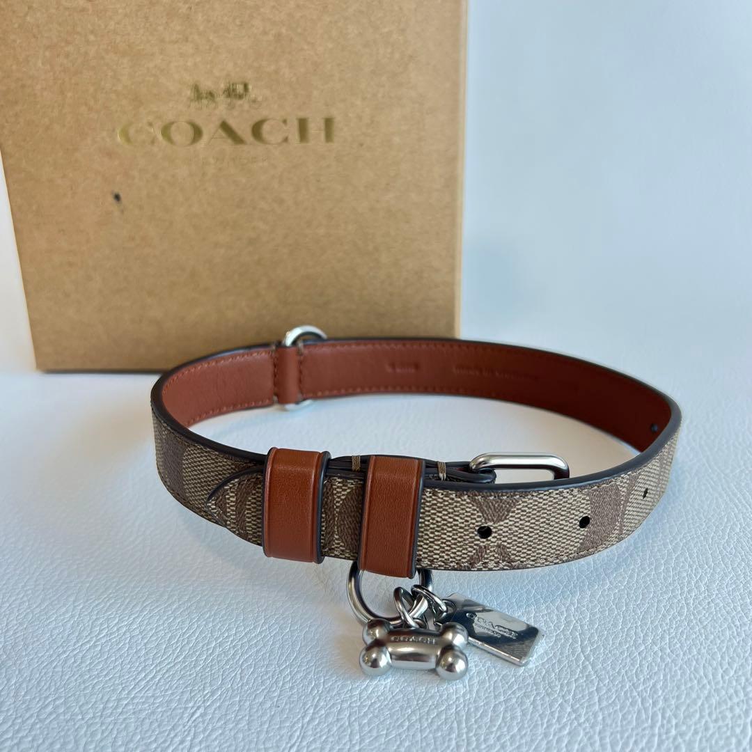 【未使用品】COACH 骨型チャーム付きレザー首輪 シグネチャー