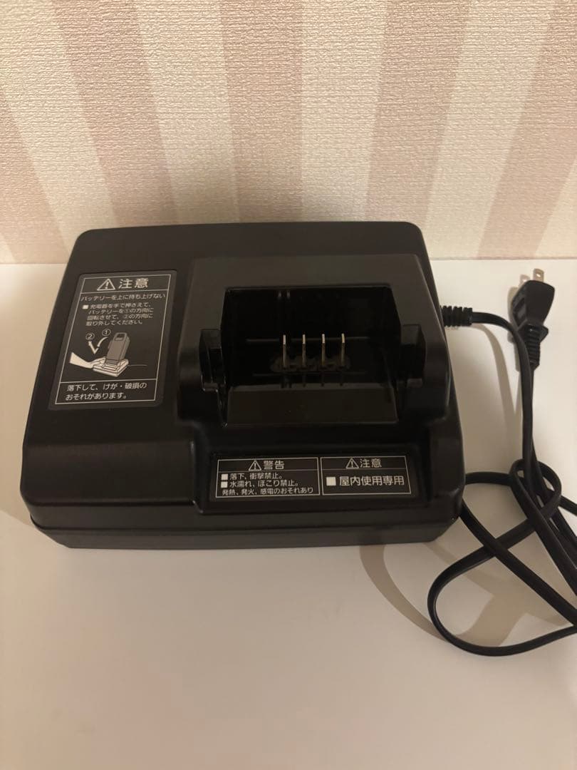 【本日限定値下げ！】Panasonic NKJ073Z電動自転車用充電器