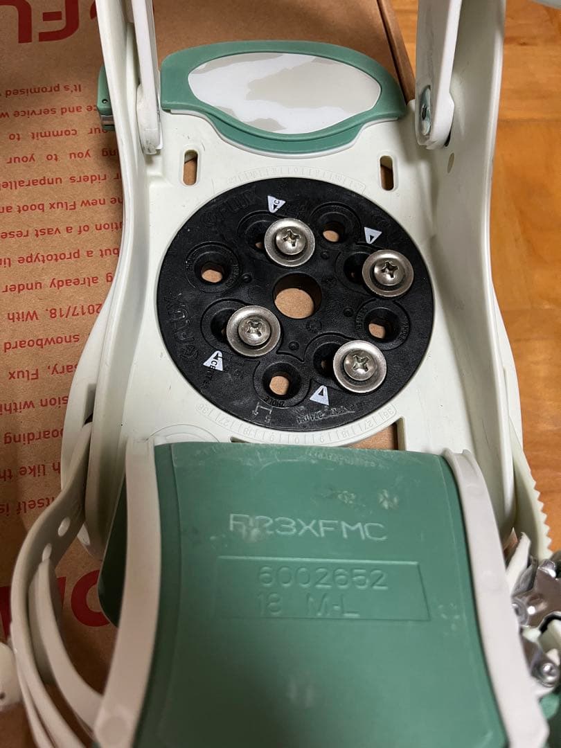 フラックスXF Mサイズ　22-23