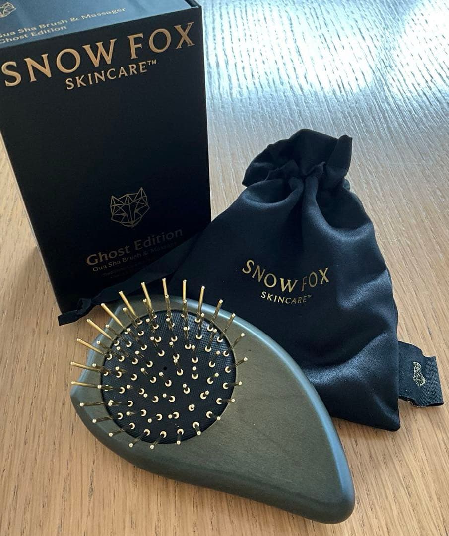  FOX SKINCARE Ghost Edition ヘアブラシ