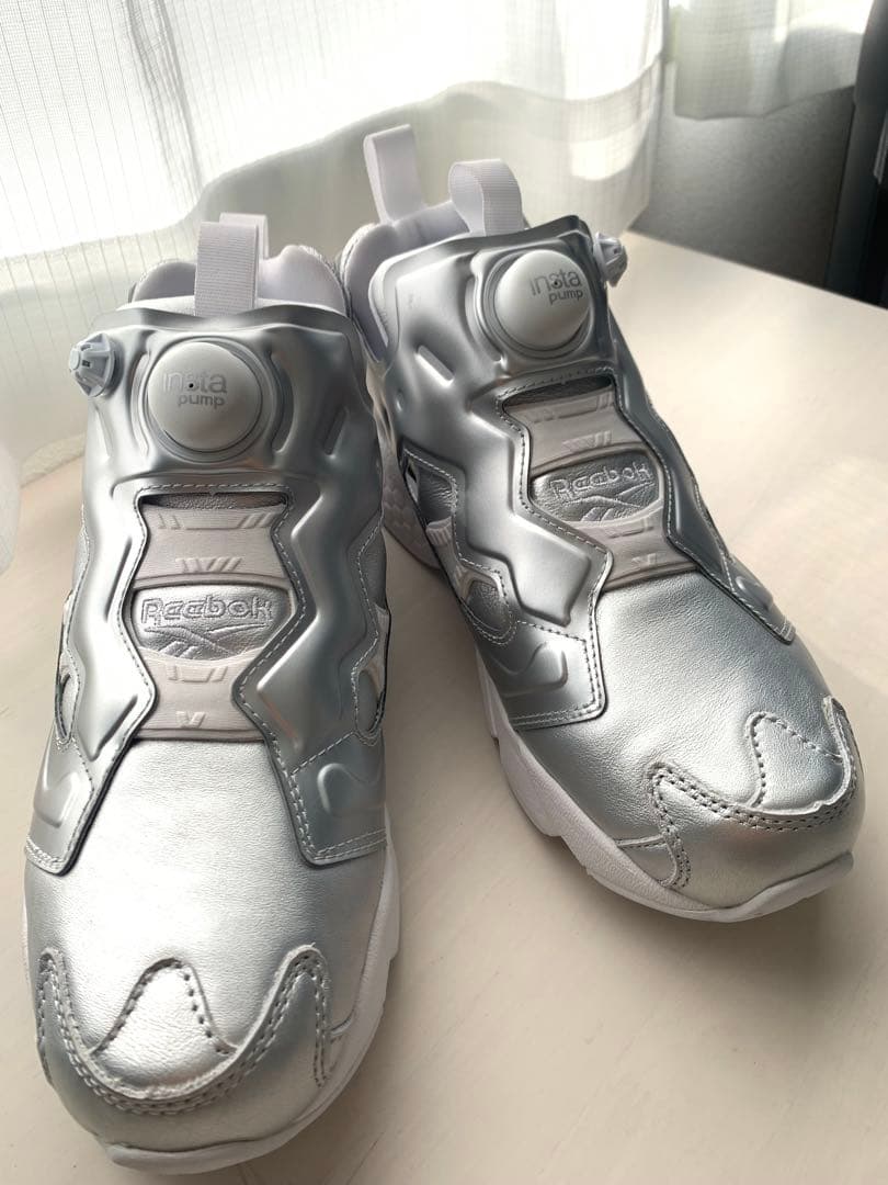 【稲葉さん着用モデル】Reebok インスタポンプフューリー シルバー