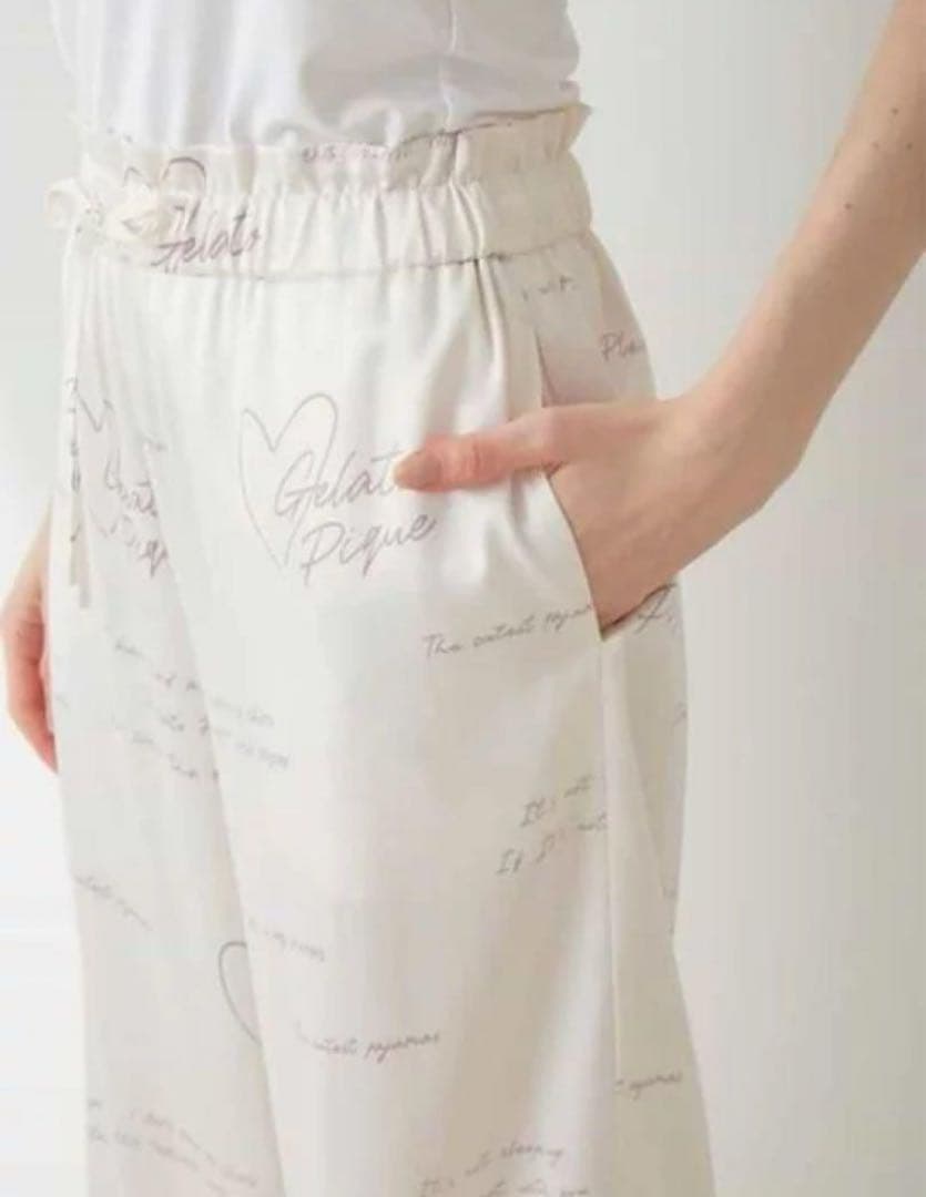 タグ付き新品ジェラートピケ バレンタイン限定 Sweetサテンシリーズ上下セット