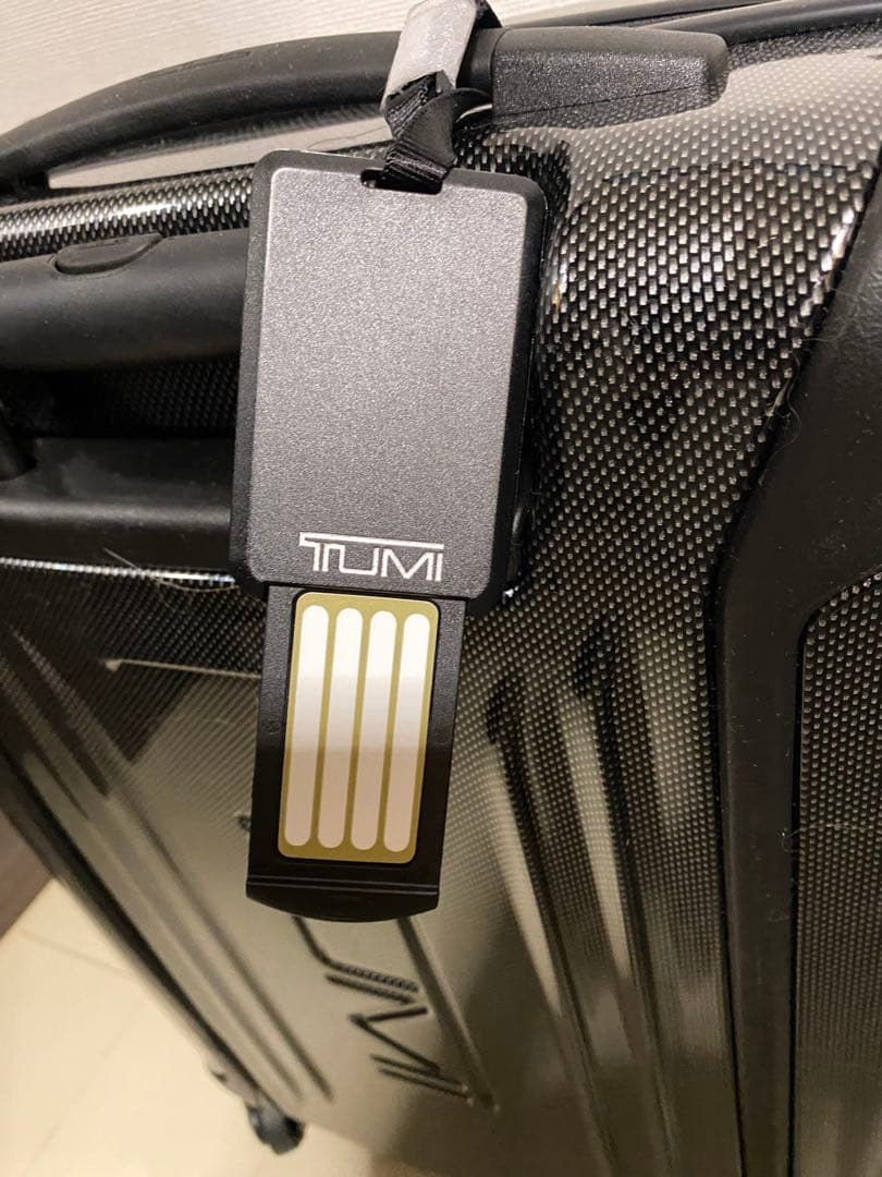 【正規品/新品未使用】TUMIキャリーケース カーボン　ブラック