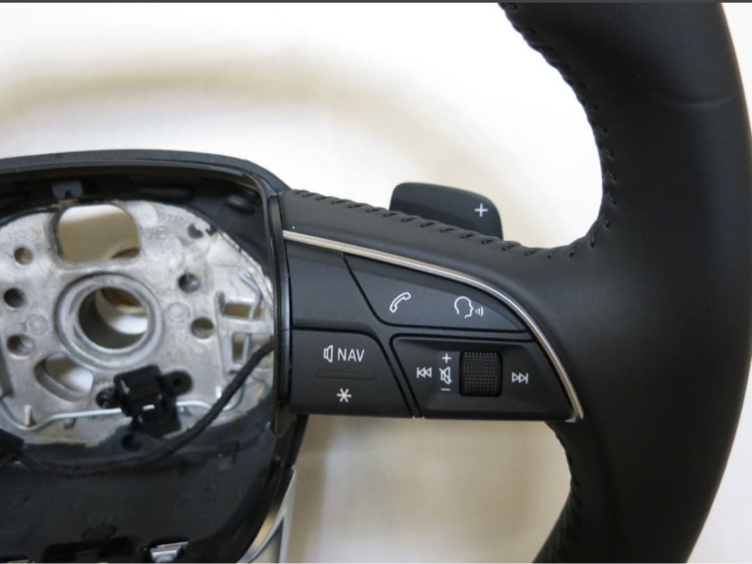 アウディ 純正 内装パーツ インテリア部品 パドルシフト付　低走行車取外し