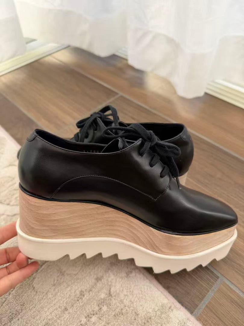 ステラマッカートニー　ブラックレザーウェッジソールスニーカー　37