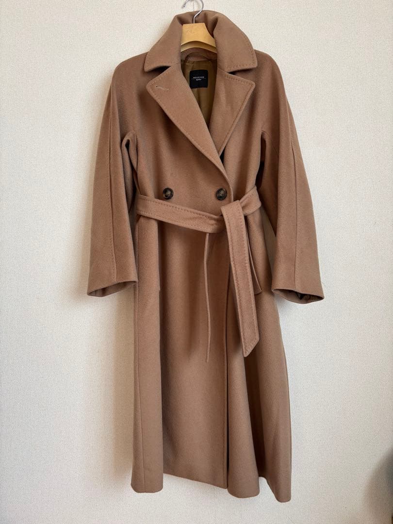 マックスマーラ 　ベルテッドコート　ダブルブレスト キャメル　34
