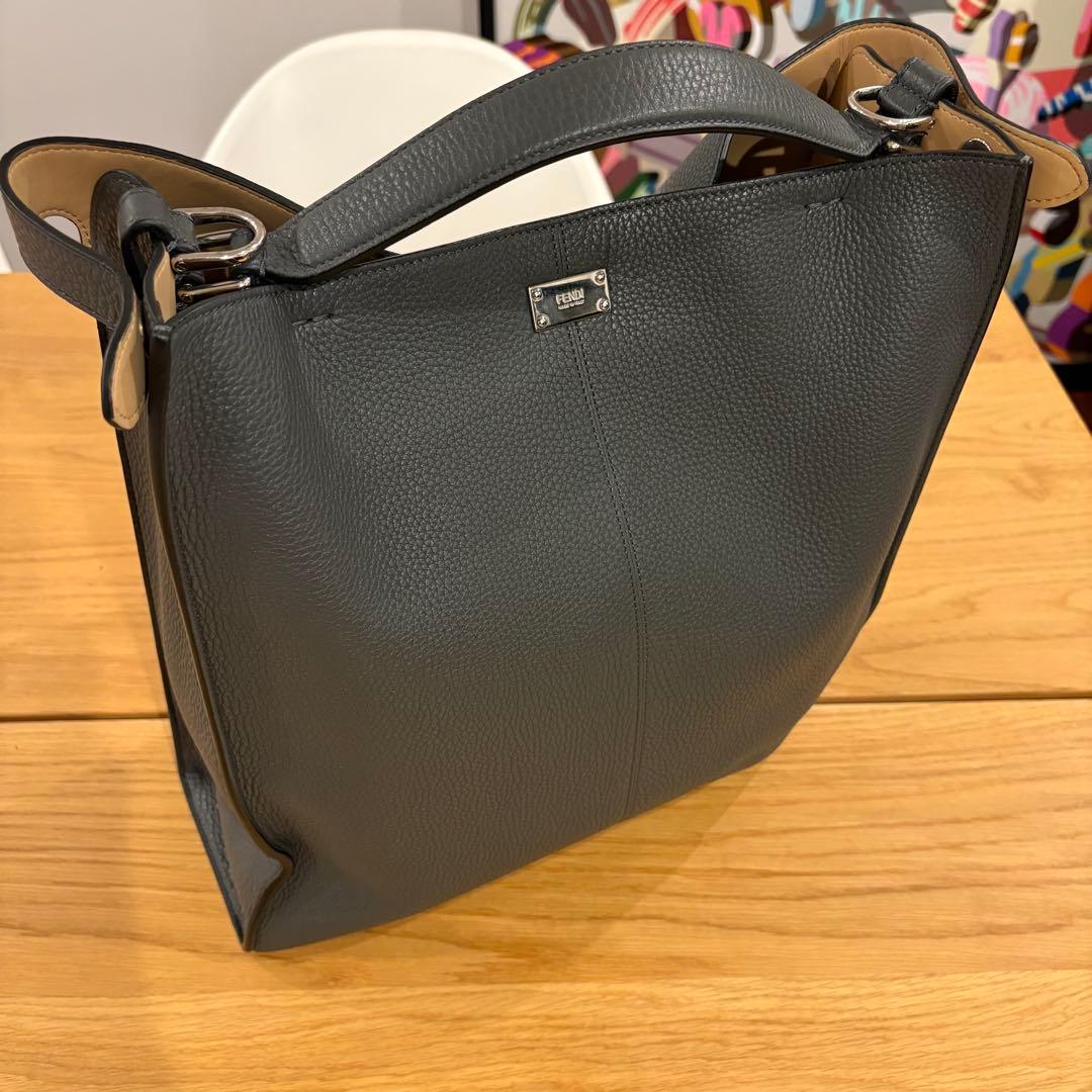 【FENDI】フェンディ ピーカブー エックスライト フィット 7VA447