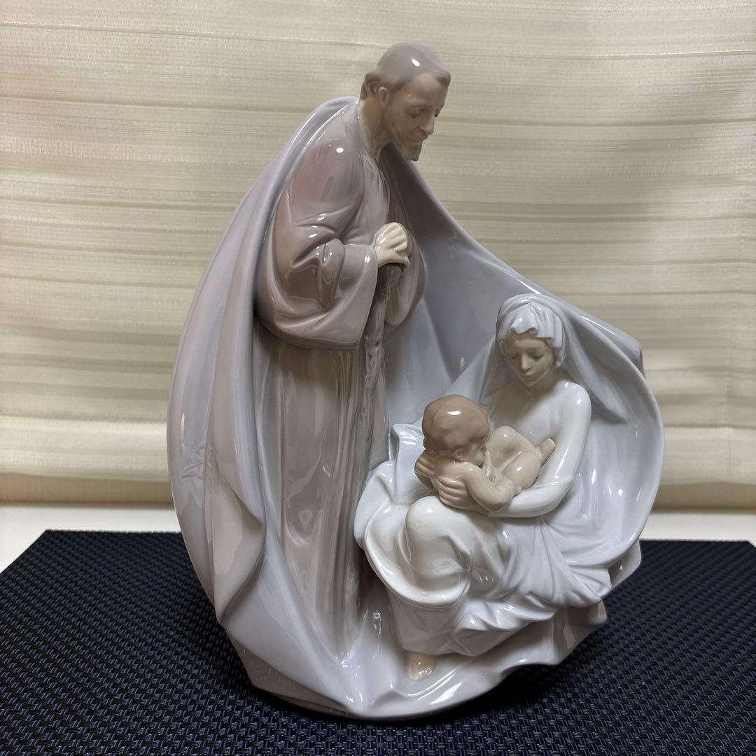 リヤドロ　LLADRO イエスの降誕　クリスマス　現行品　専用箱付