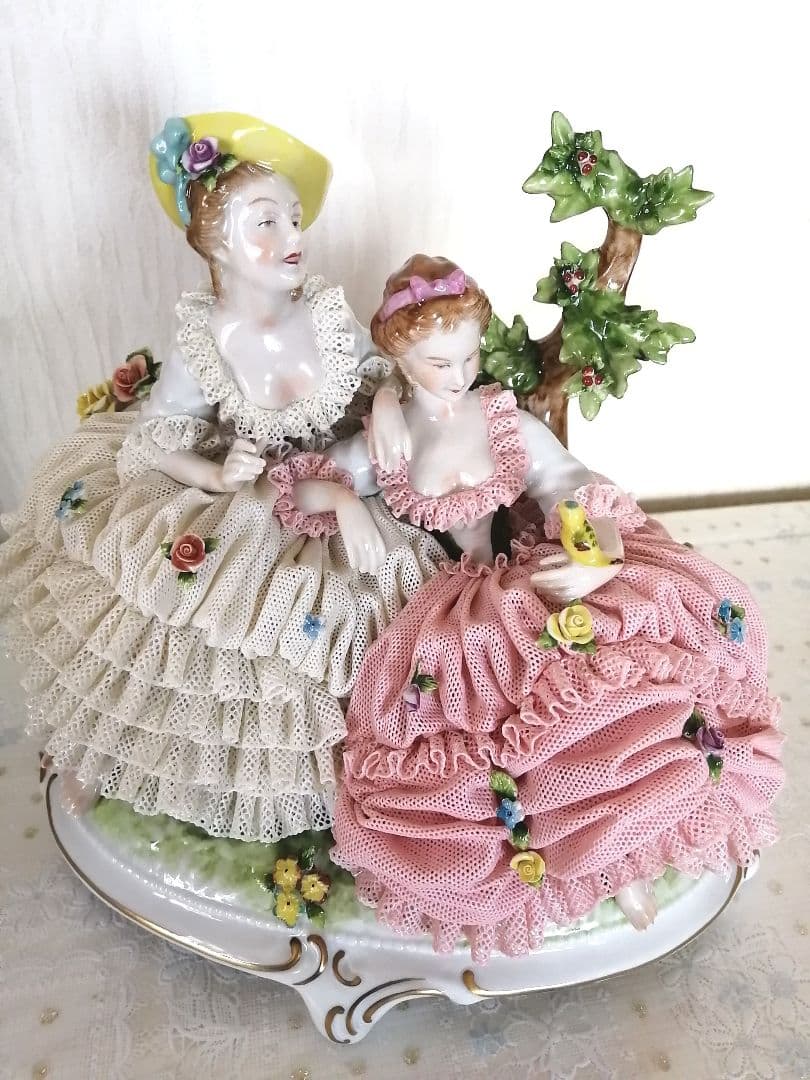 陶器人形 レースドール フィギュリン 【UNTER WEISS BACH】