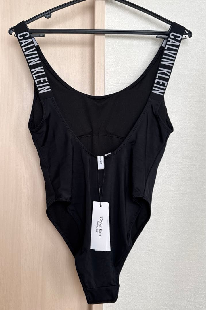 【新品】  カルバンクライン　ワンピース　水着　レディース