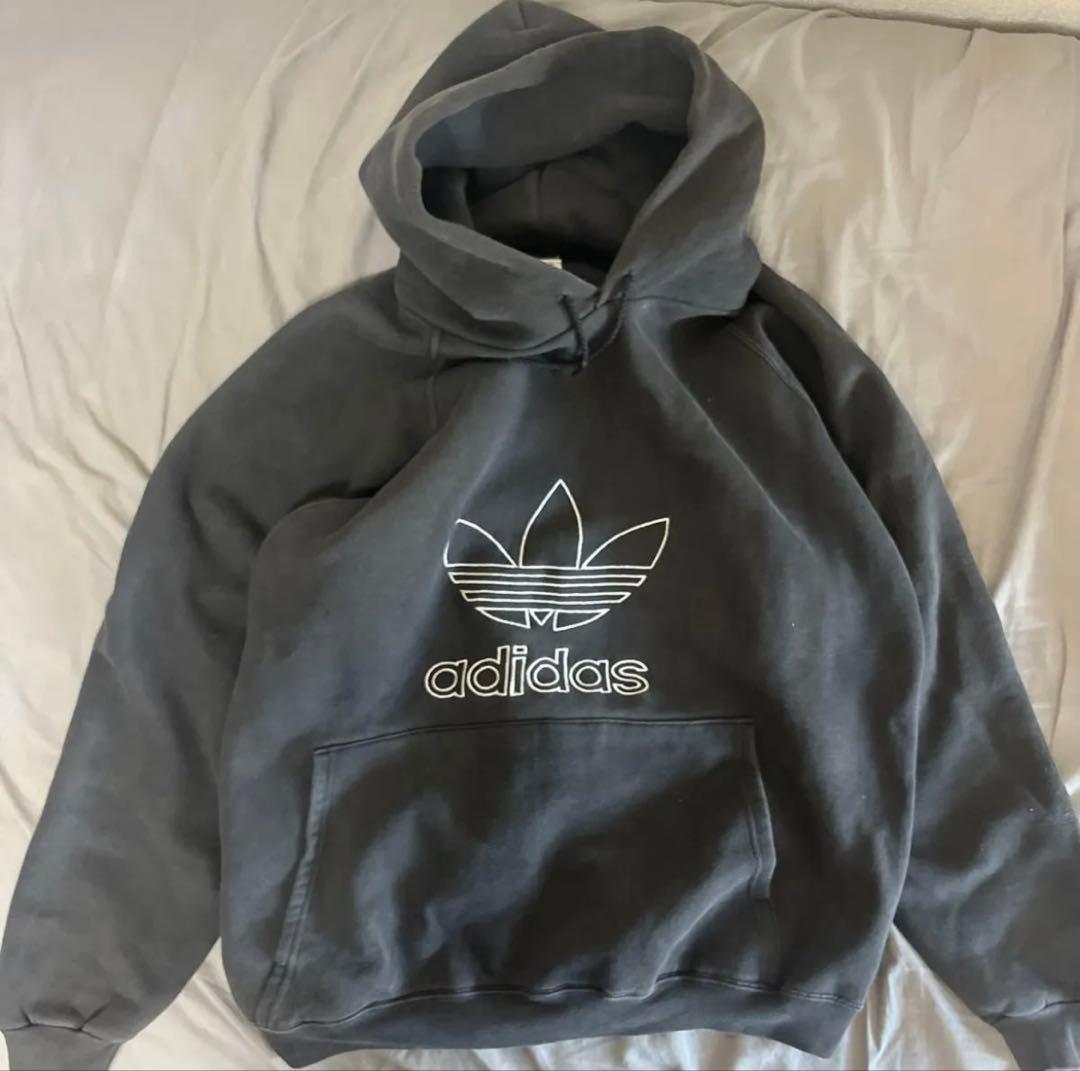 【珍品】adidas バレンシアガ元ネタ パーカー