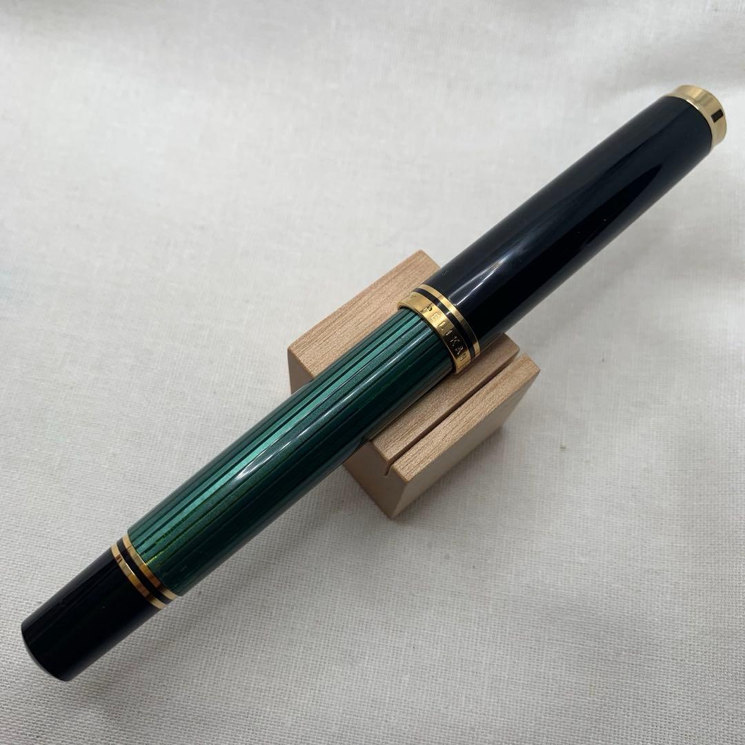 ペリカン　スーベレーンM800万年筆 18C EF グリーンストライプ