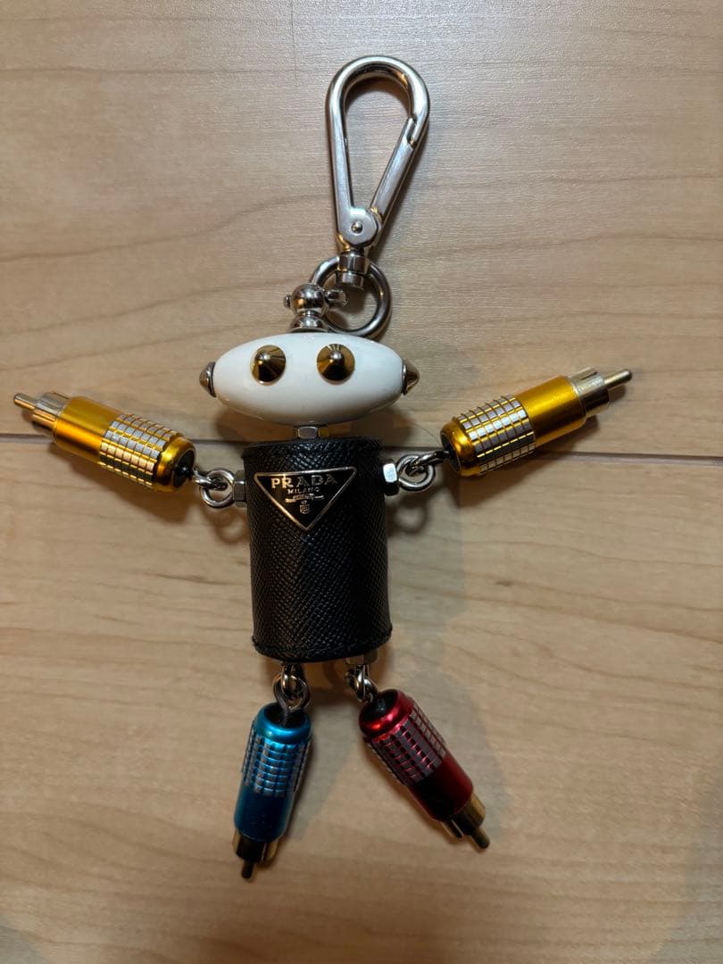 プラダ　PRADA ロボット　チャーム　キーホルダー