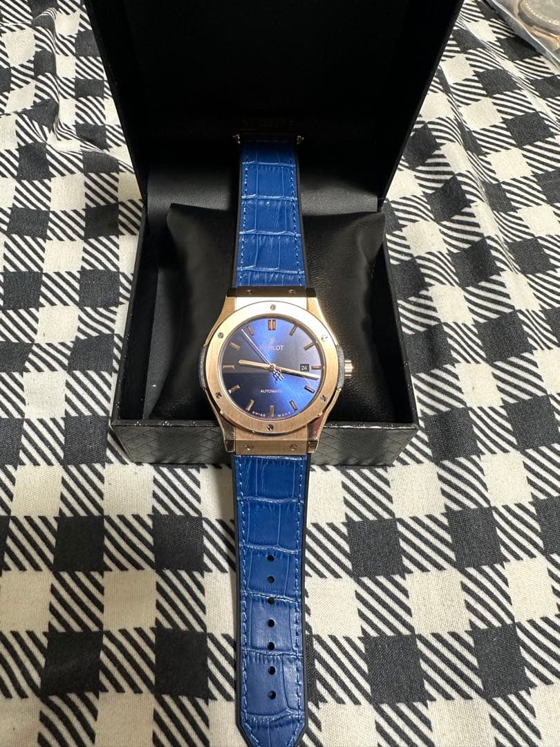 Hublot アナログ時計 青レザー