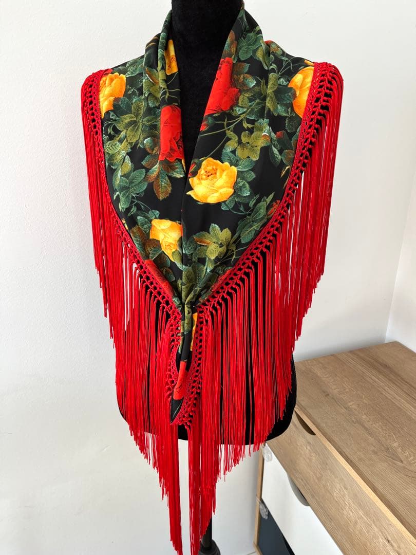 フラメンコ マントンシージョ ブラック花柄　レッドフレコ