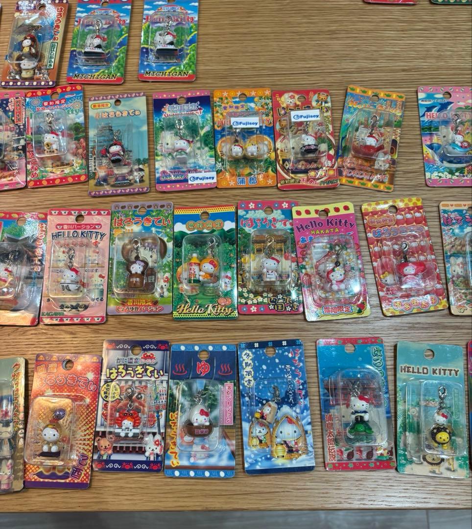 【レアまとめ売り】ご当地キティ　194個　ハローキティストラップ　根付け
