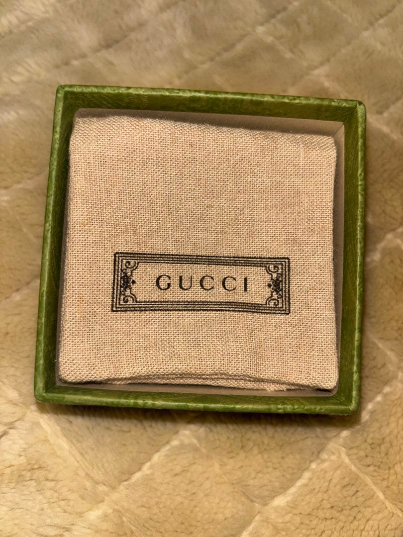 GUCCI シルバー ロゴチェーンブレスレット 17号