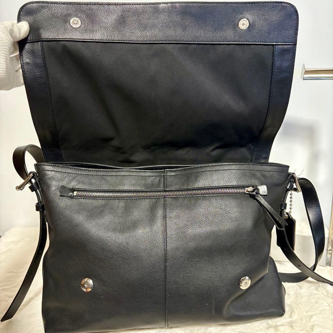 【美品】コーチ　トンプソンメッセンジャーバック70313 ブラック2way