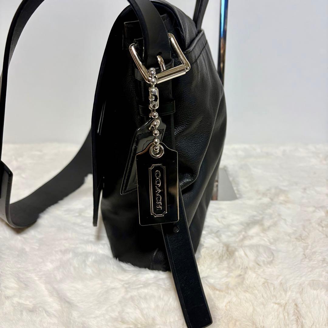 【美品】コーチ　トンプソンメッセンジャーバック70313 ブラック2way