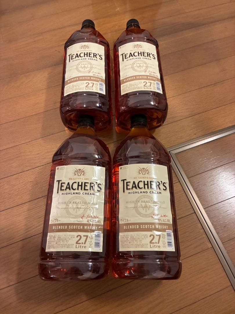 ティーチャーズ ハイランドクリーム 40% 2.7L　４本