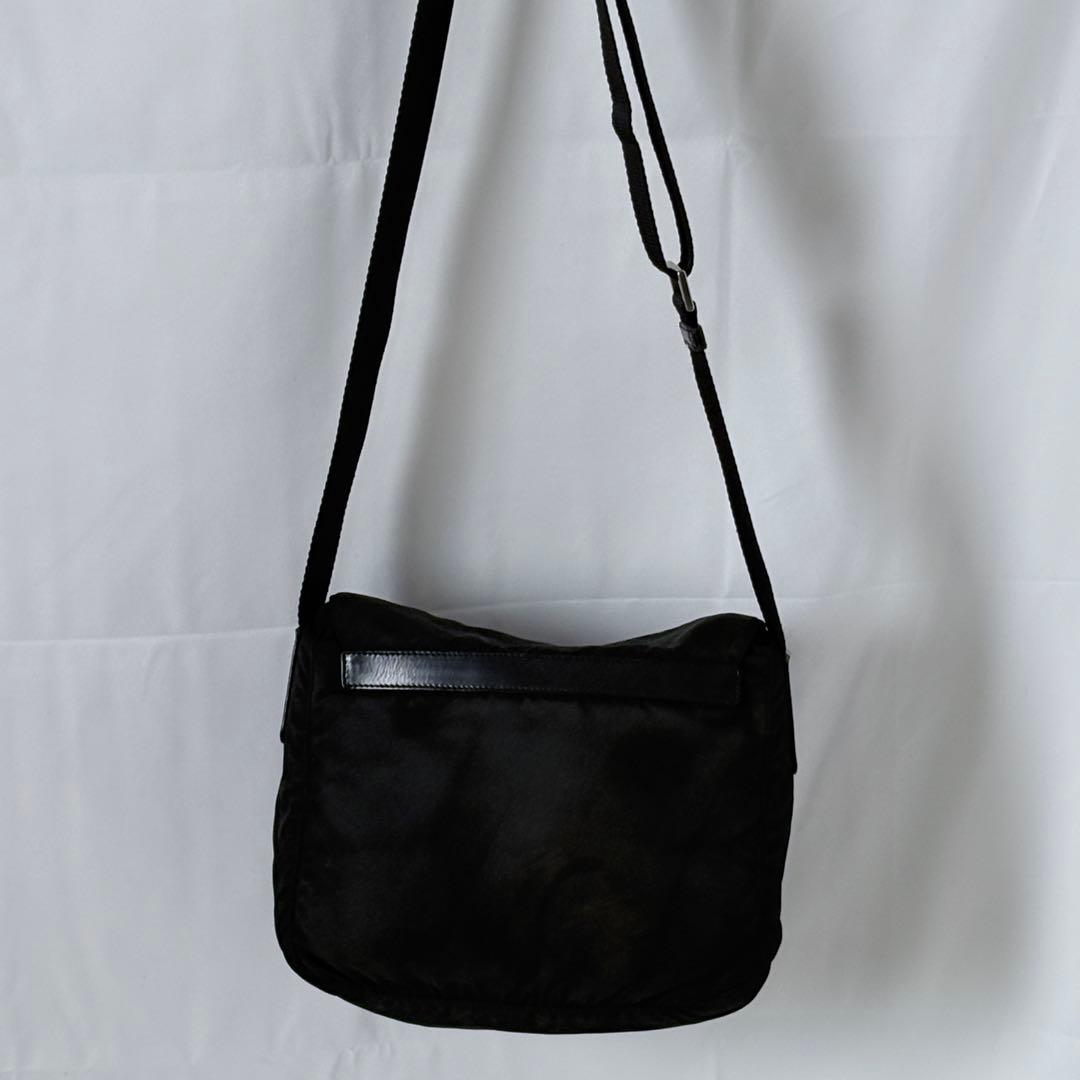 PRADAナイロンメッセンジャーバッグ VELA SPORT ブラック男女兼用