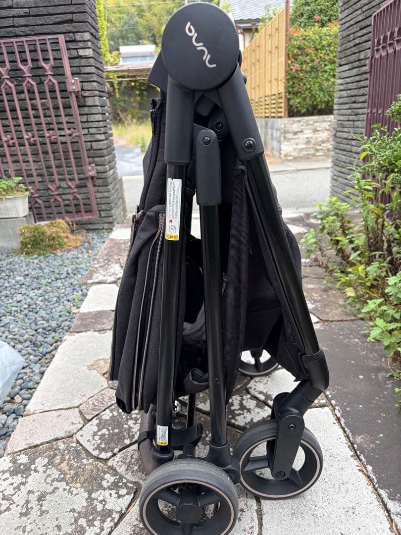 nunaベビーカー IXXA