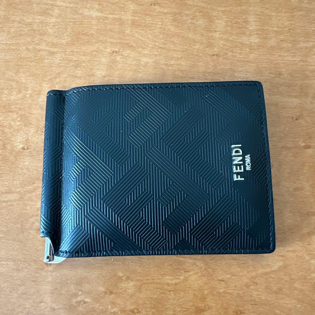 フェンディ 7M0281 シャドウカードホルダー マネークリップ ズッカ柄