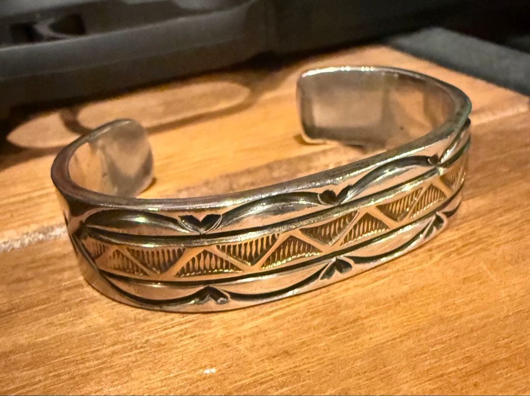 ナバホ族 14Kインレイ シルバーバングル ヘビー 61g