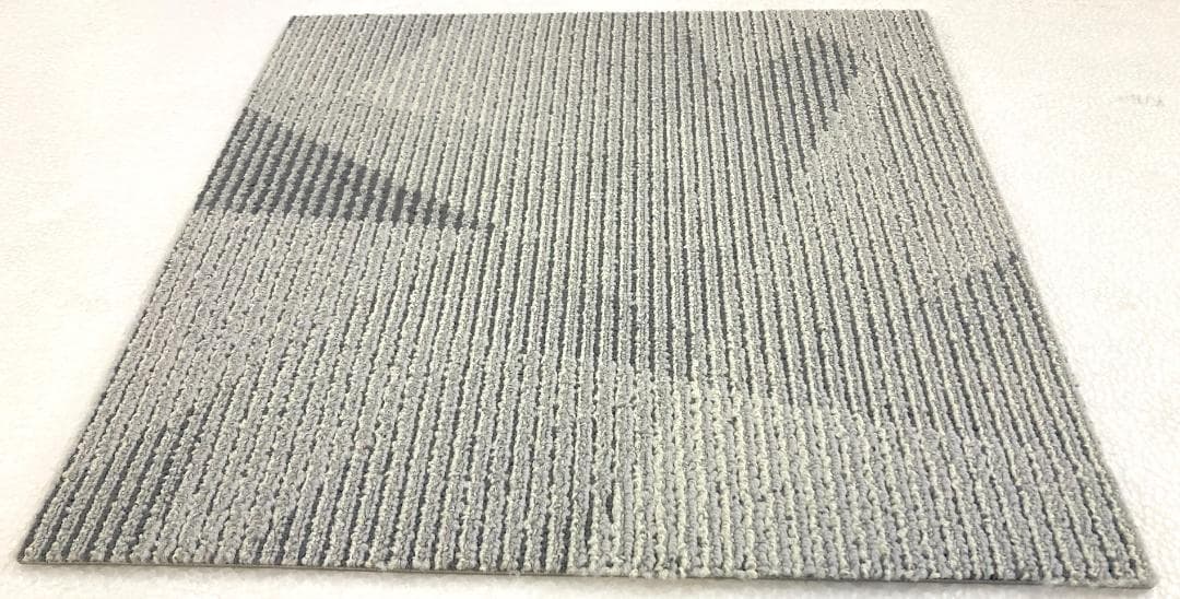 東栄ペット　タイルカーペット　４８枚　新品・未使用　国内メーカー　正規品