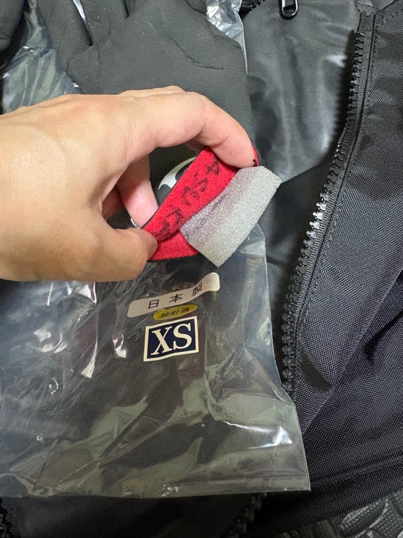 WORLD DIVE フルスーツ ブラック/ホワイトXS ドライスーツケース付き