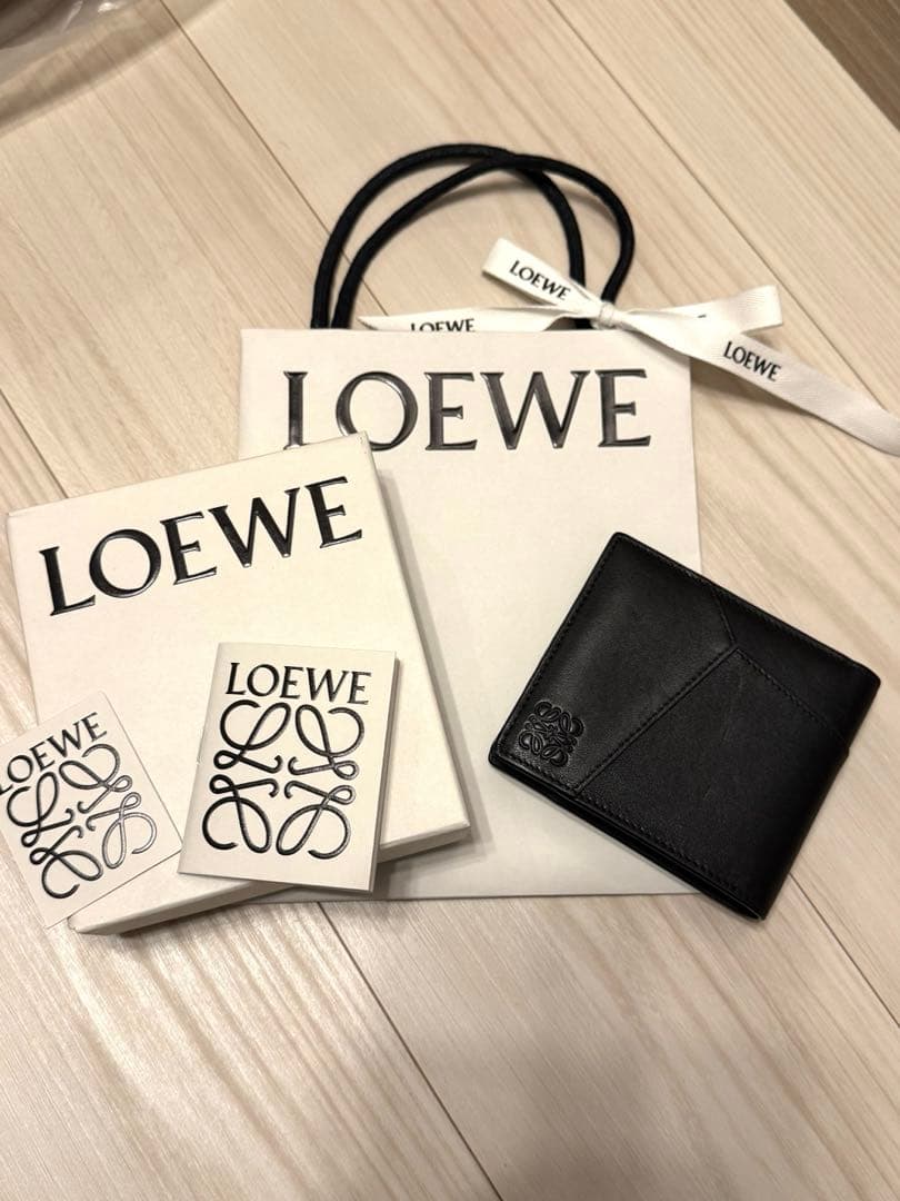 LOEWE パズル財布