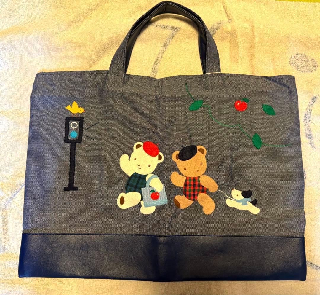 未使用　ファミリア　デニムバッグ　手刺繍