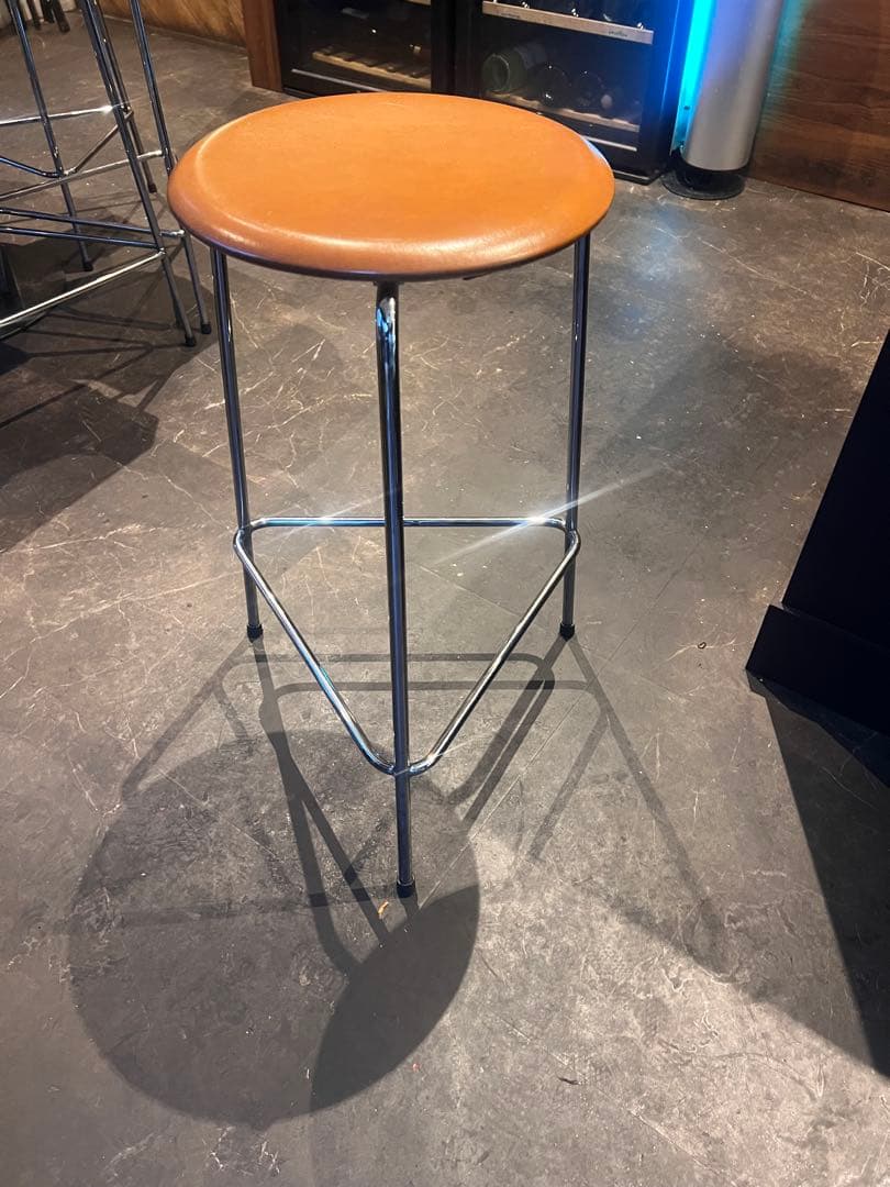 フリッツハンセン　ハイドットスツール