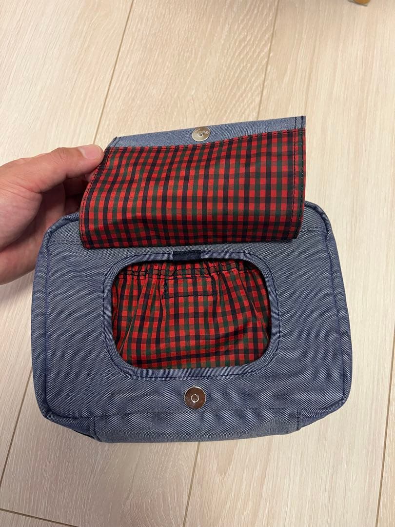 【気まぐれセール中】familiar ファミリア　おむつポーチ