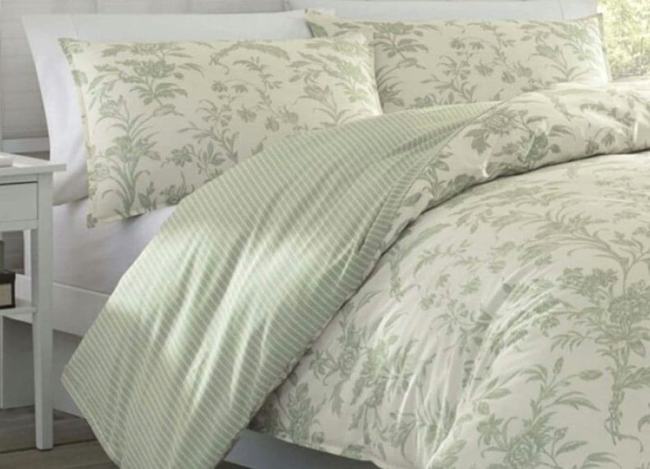 【Laura Ashley ローラ アシュレイ　布団カバー