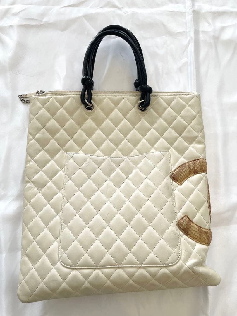 CHANEL シャネル　カンボンライン　パイソントートバッグ　ホワイト