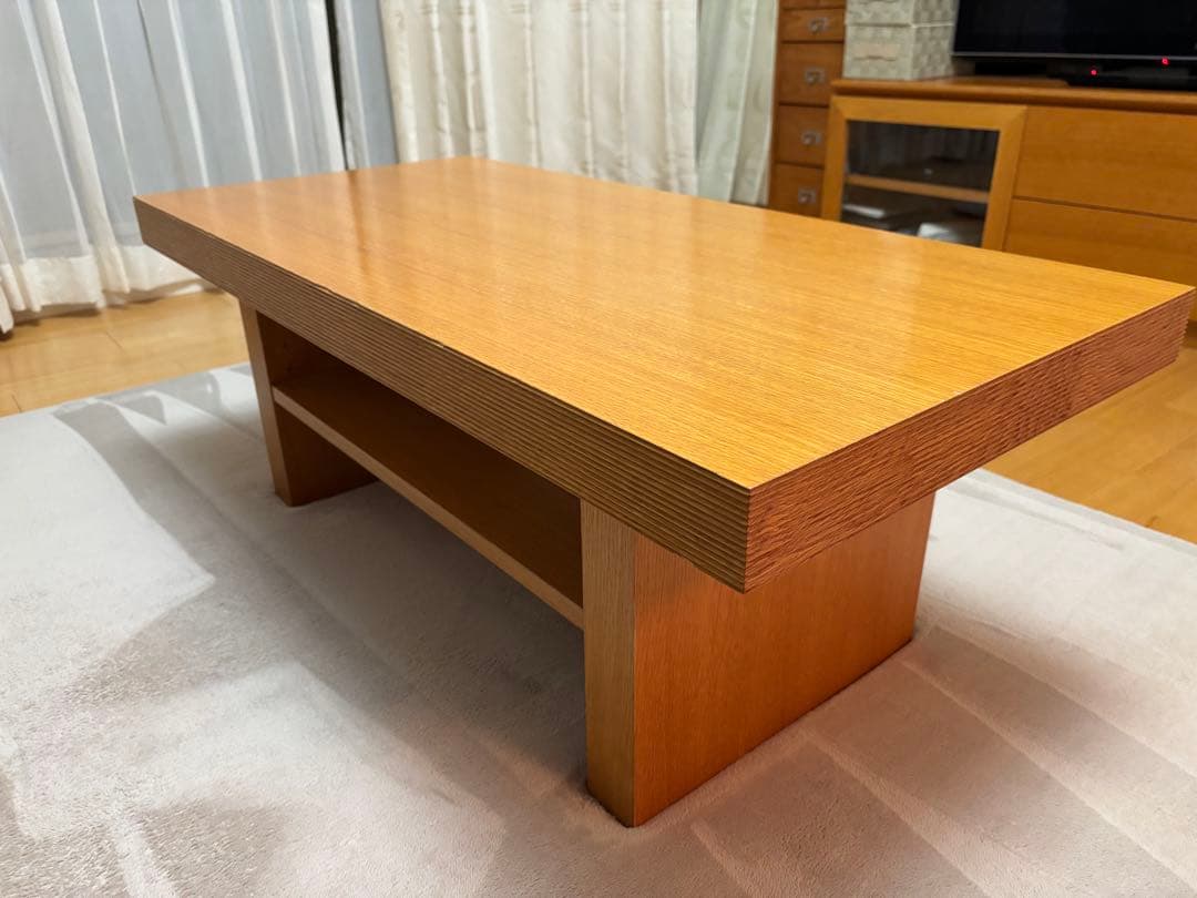 木製センターテーブル シンプルデザイン
