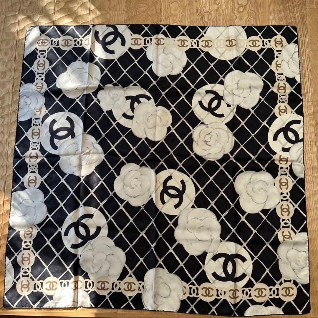 CHANEL シャネル　ココマーク　カメリア スカーフ シルク　マトラッセ
