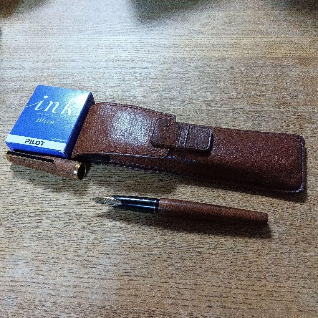 パイロットの初代カスタム・カエデ万年筆（1974年製造）ビンテージ
