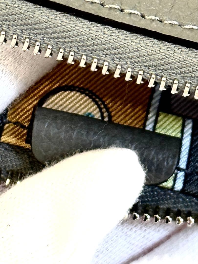 ほぼ未使用 W刻印 HERMES アザップ ミニ シルクイン ケース