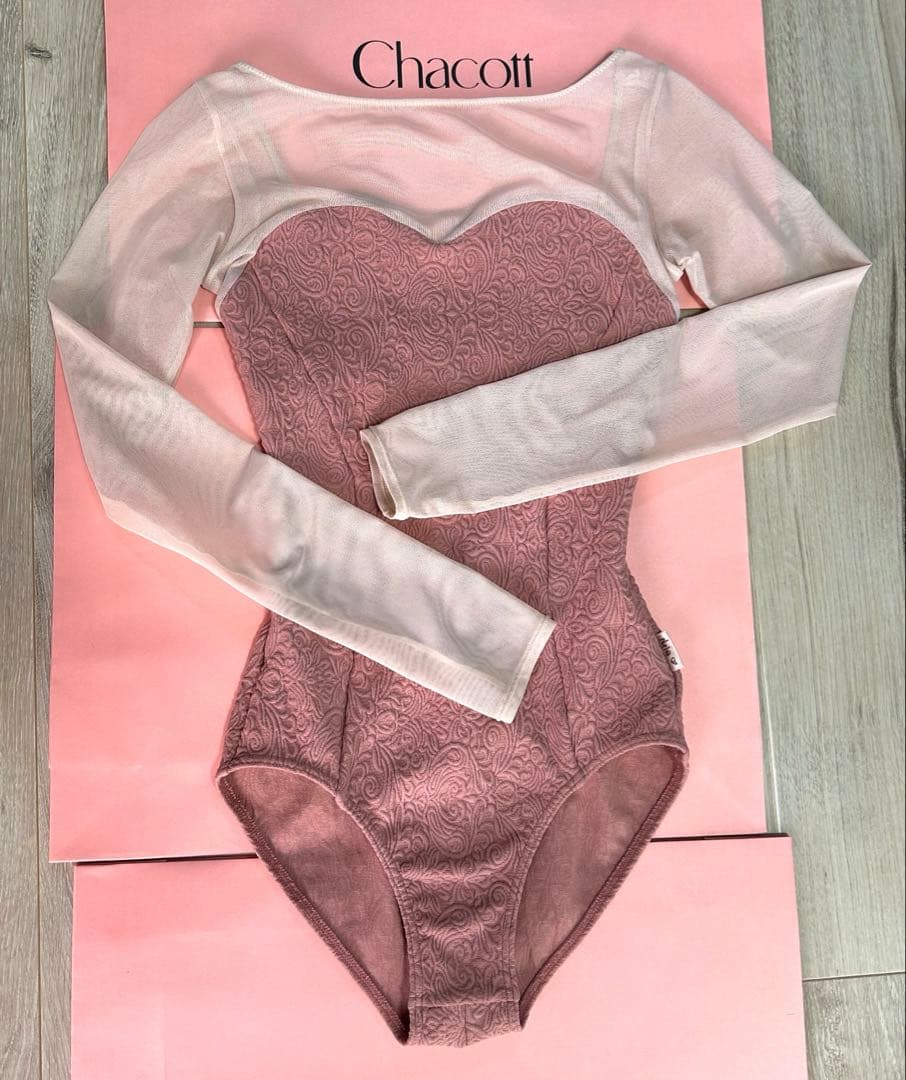 まよ チャコットフリードNela Lineレオタード