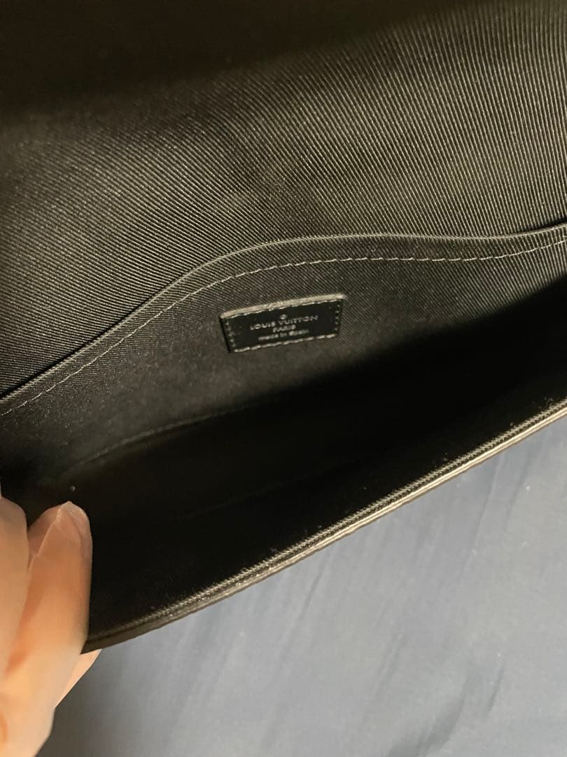 LOUIS VUITTON メッセンジャーバッグ ブラック